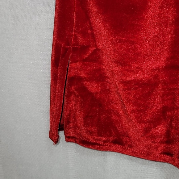 Back in the Saddle Red Velvet Beaded Dress… - Picture 6 of 11
